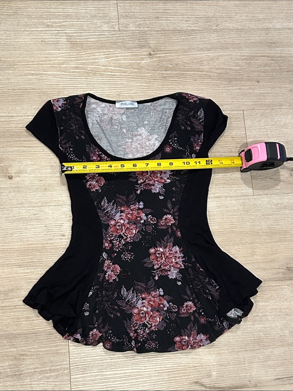 Persaya Black Top with Pink Floral Front Panel Size S - Picture 4 of 5